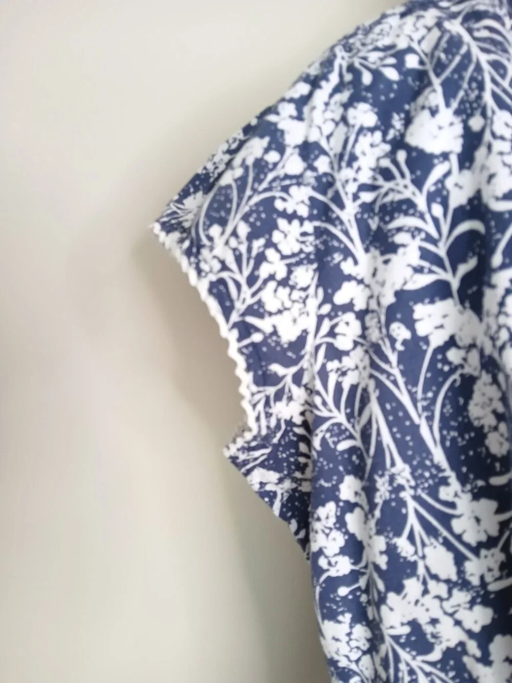 Jane Blue By Puli Short Sleeve Button Down Floral Blouse Size Large - Picture 3 of 7